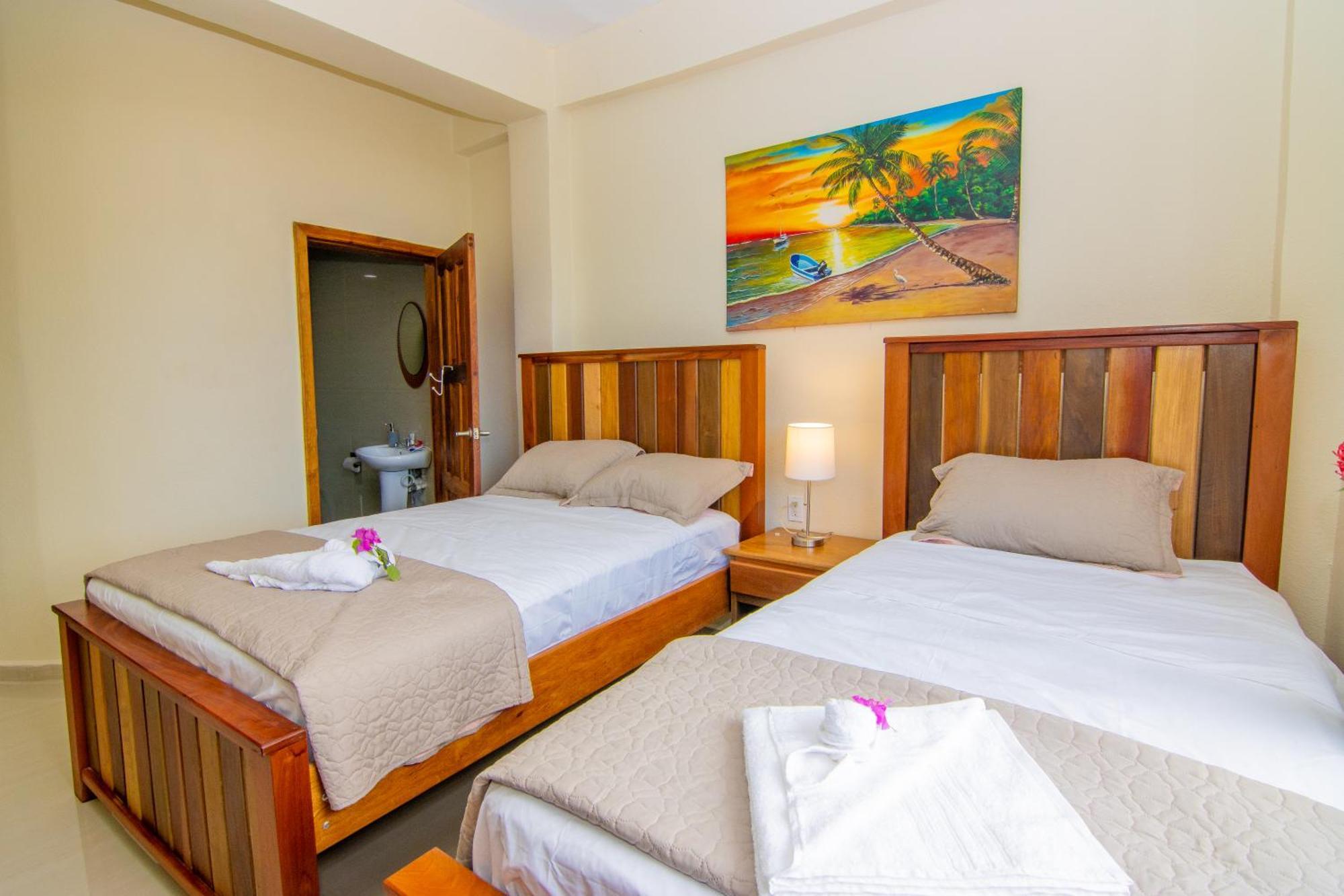 Tropical Palace Hotel Сан Педро Екстериор снимка