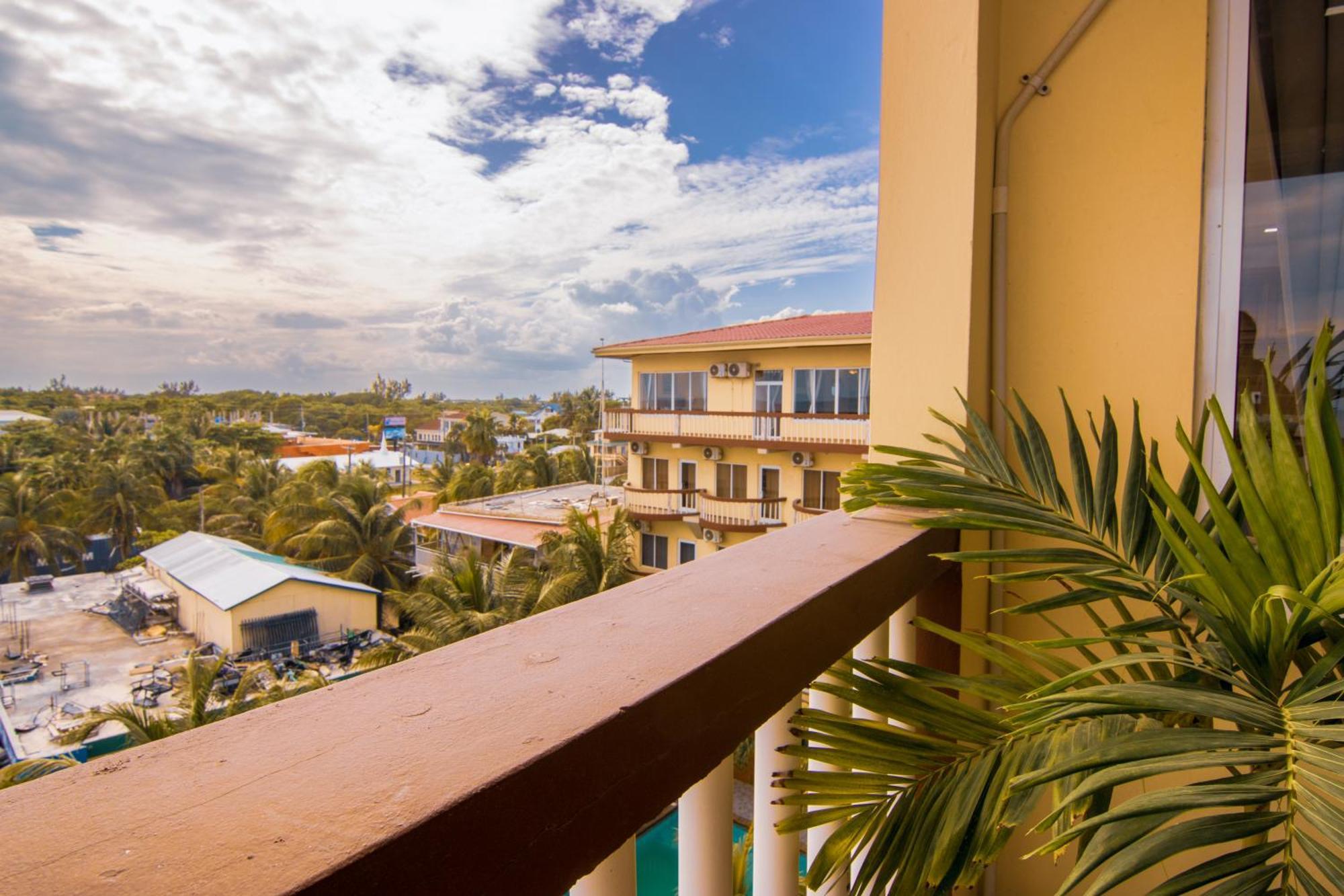 Tropical Palace Hotel Сан Педро Екстериор снимка