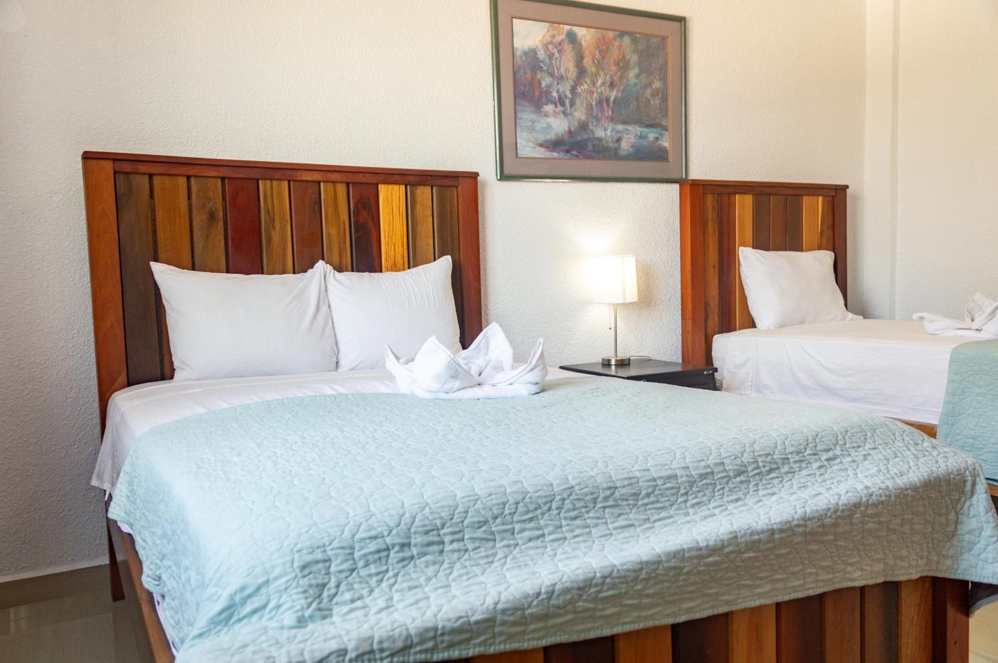 Tropical Palace Hotel Сан Педро Екстериор снимка