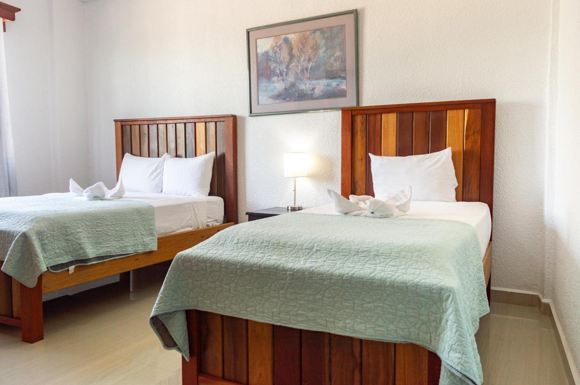 Tropical Palace Hotel Сан Педро Екстериор снимка